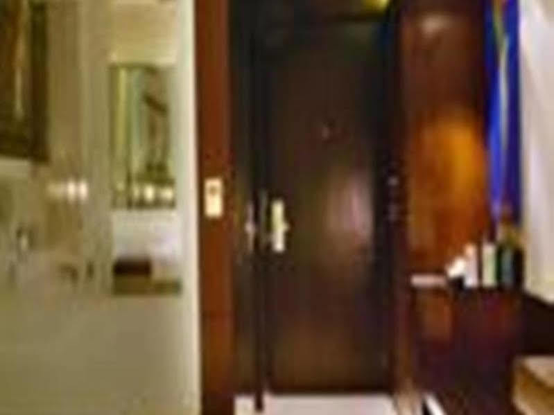 Monotel Calcutta  Esterno foto